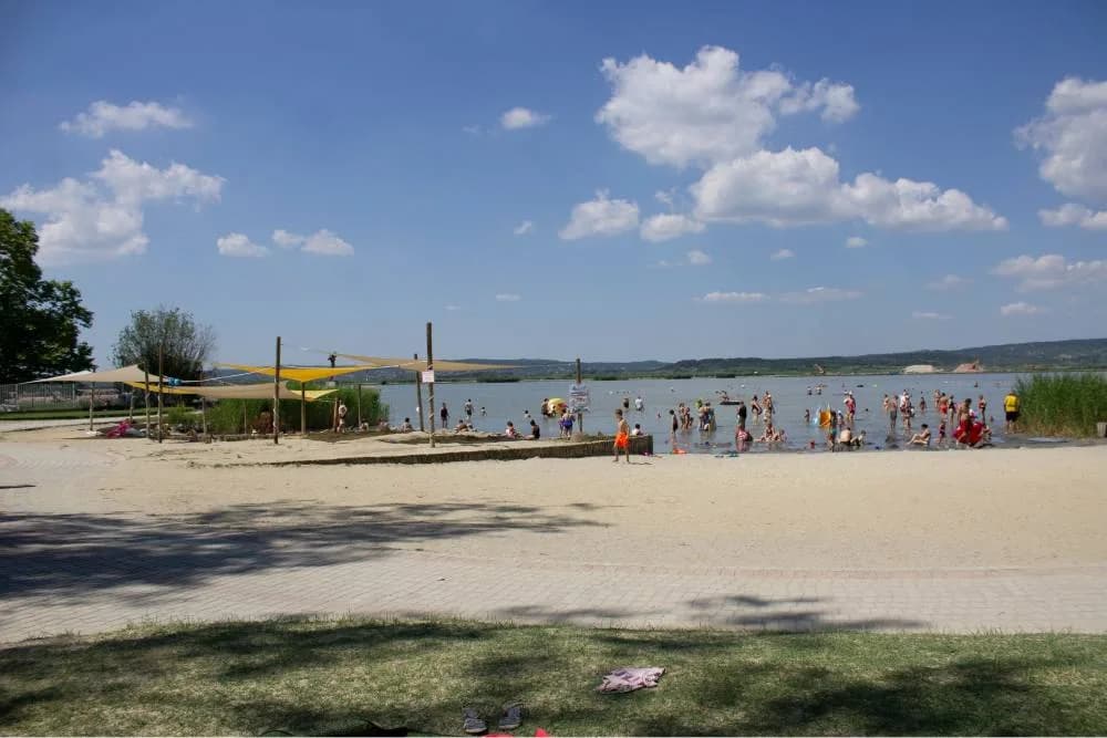 Napsugár Strand